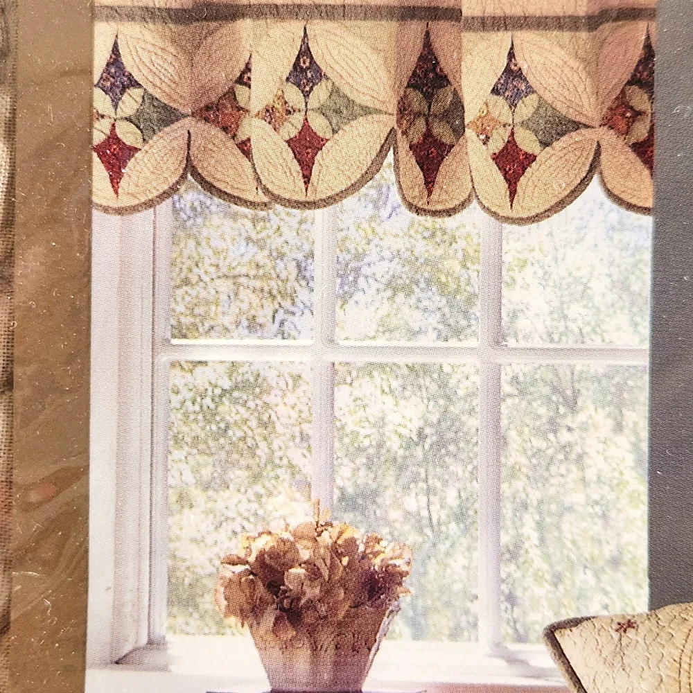 Heirloom Quilted Patchwork Valance 52x15 Cathedral Window Scalloped Cottagecore